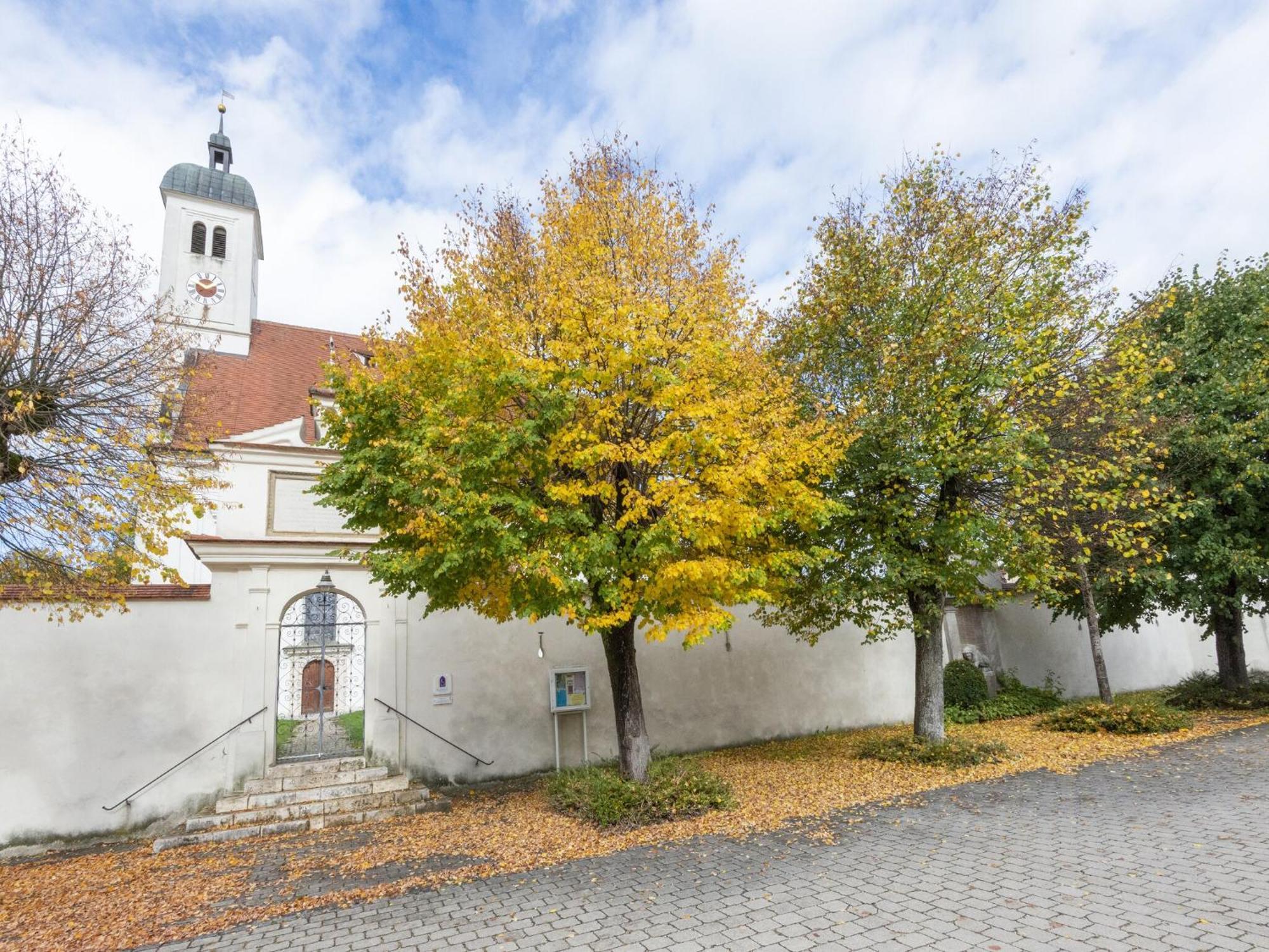 Lovely Holiday Home In Haunsheim Exterior photo